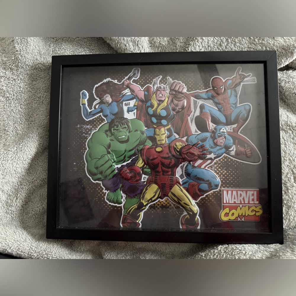 Marvel Heroes Dynamic Wall Art with Red and Green